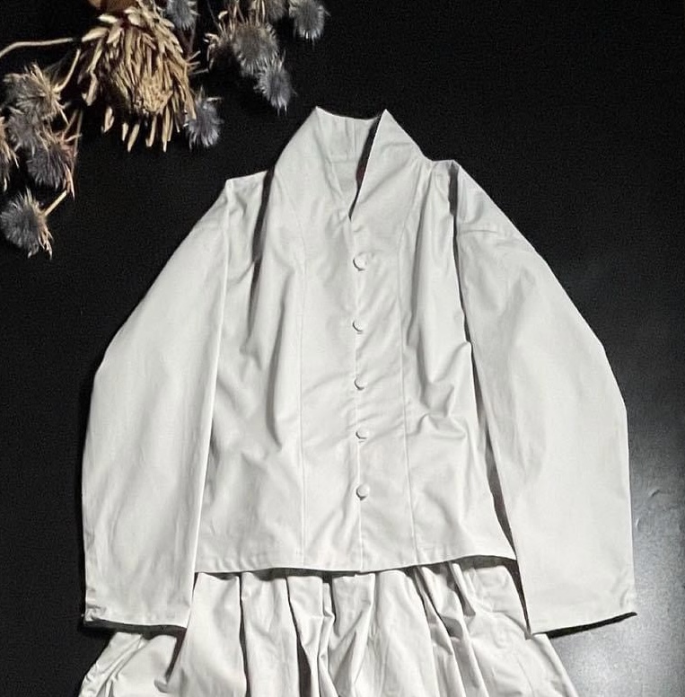 画像1: 白椿 オリジナル　『春服　ブラウス』　ライトグレー　完成品